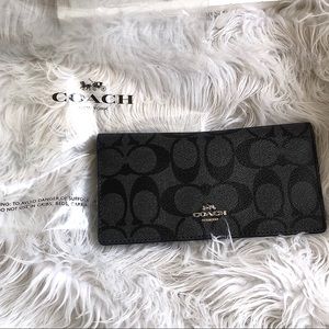 NWT Coach bifold wallet/ signature canvas